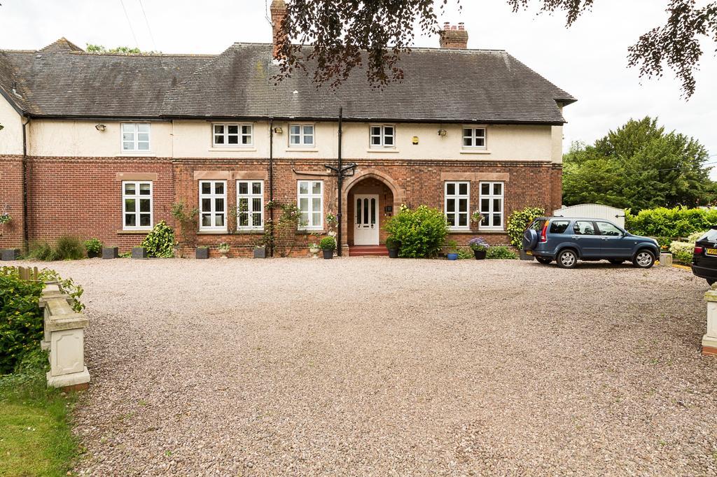 Heywood Hall Denstone Exteriör bild