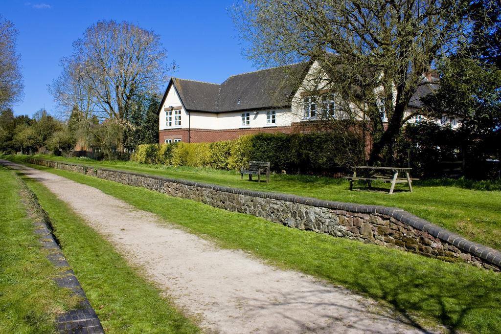 Heywood Hall Denstone Exteriör bild